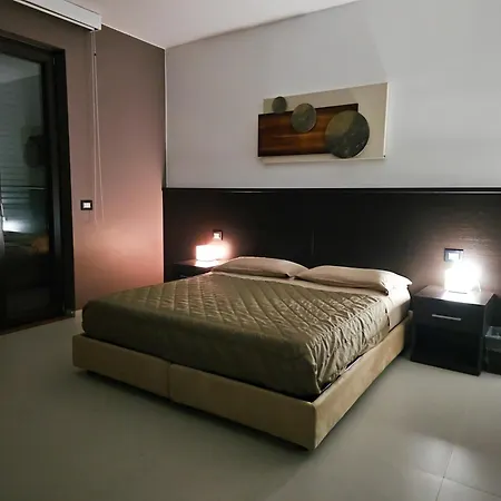 Rooms Affittacamere 3* Lioni